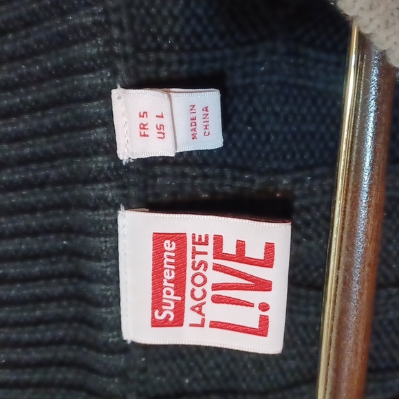 VINTAGE MEN'S SUPREME LACOSTE LIVE BLACK V-NECK SWEATER OLD SCHOOL WARM N COZY! - Picture 6 of 11